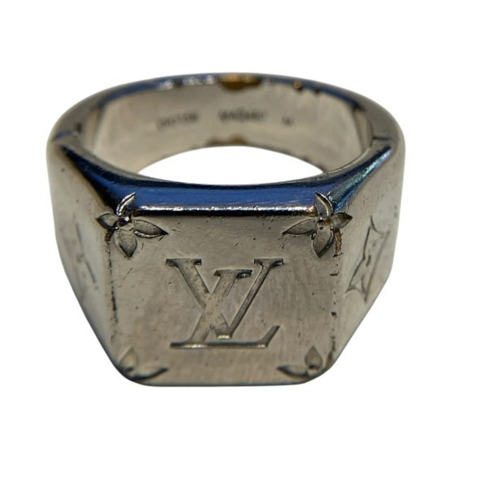 LOUIS VUITTON Gold Monogram Ring - Picture 6 of 9